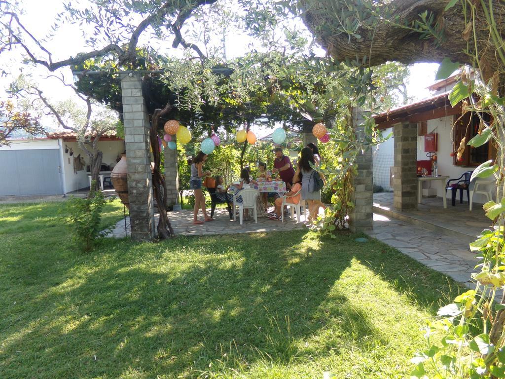 Villa Karapataki Skala Rachoni  ภายนอก รูปภาพ