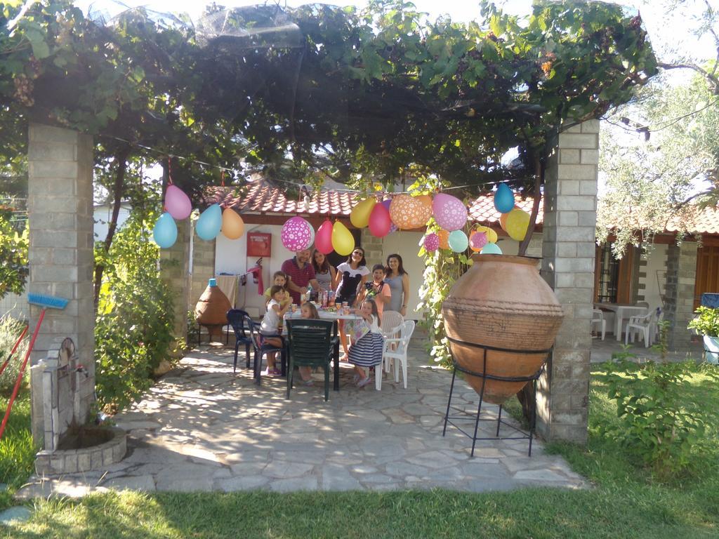 Villa Karapataki Skala Rachoni  ภายนอก รูปภาพ