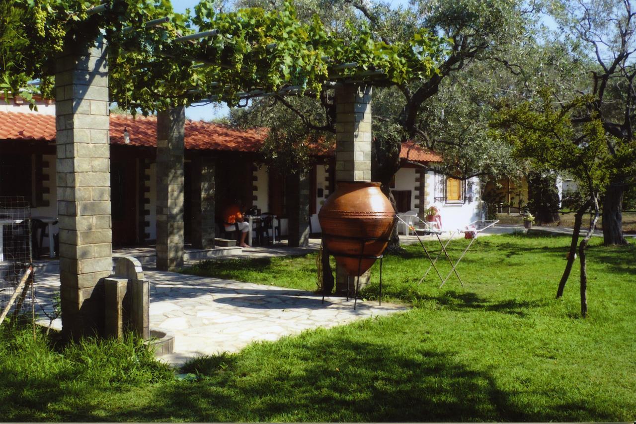 Villa Karapataki Skala Rachoni  ภายนอก รูปภาพ